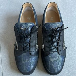 Almost new men’s Giuseppe Zanotti sneakers